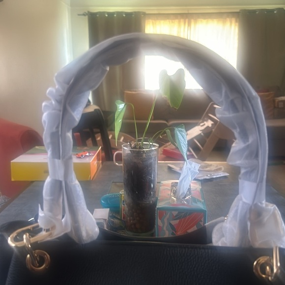 Michael Kors Black Handbag NEW - Picture 3 of 10